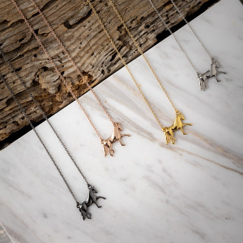 Dressuur paard halsketting - rosé goud