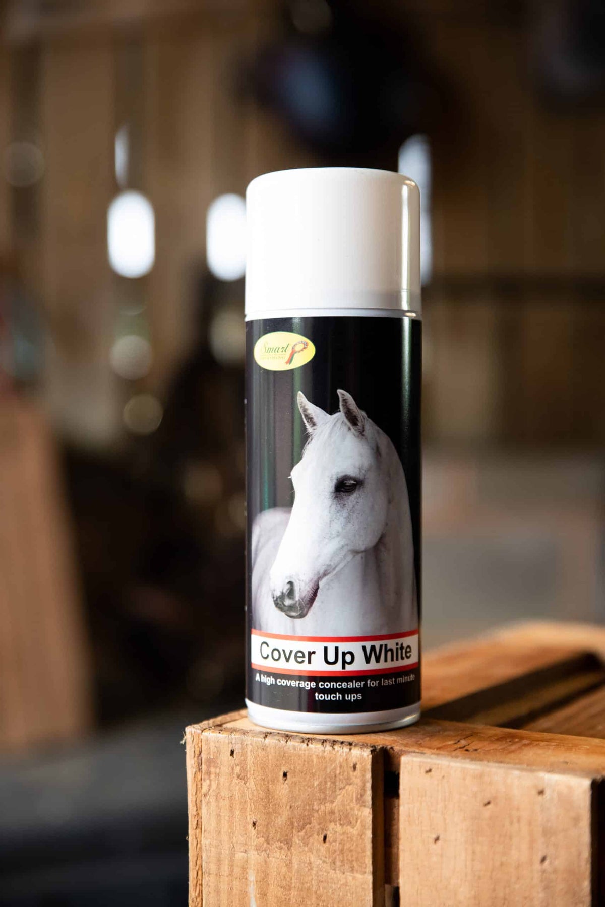 Watergedragen camouflagespray die vlekjes en littekens onopvallend maakt met een matte afwerking